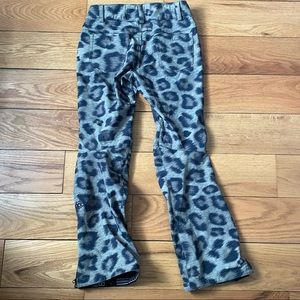 NWOT 686 Cheetah/Leopard Snow Pants 🐆